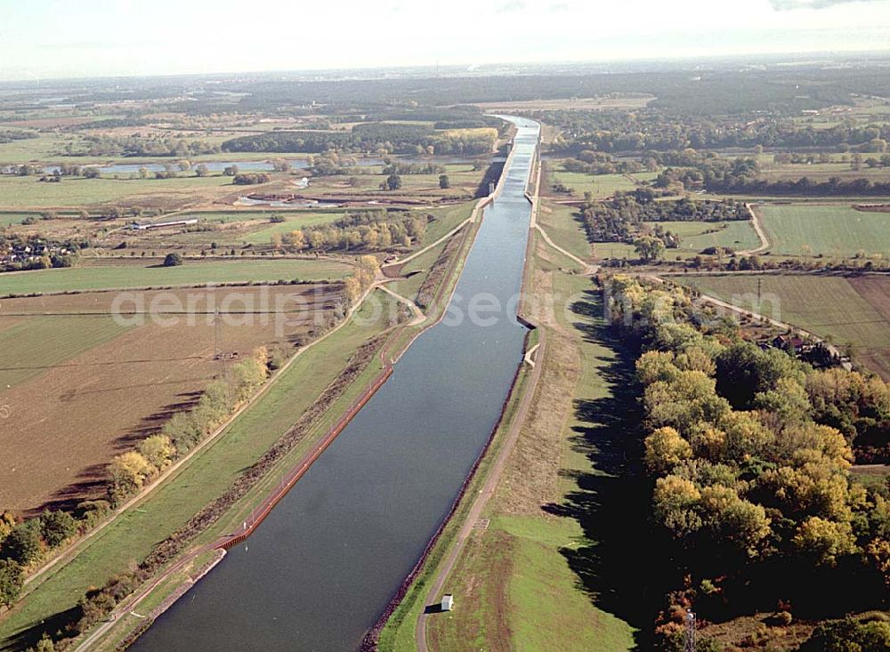 Rothensee / Sachsen-Anhalt from above - Mittellandkanal westlich der fertigen Trogbrücke über die Elbe bei Rothensee.