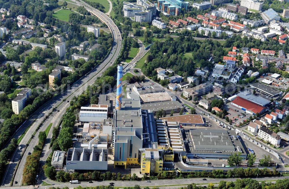 Frankfurt am Main from above - Müllheizkraftwerk der FES Frankfurter Entsorgungs- und Service GmbH an der Heddernheimer Landstraße 157 in Frankfurt am Main in Hessen. Waste incineration plant in Frankfurt on the Main in Hesse.