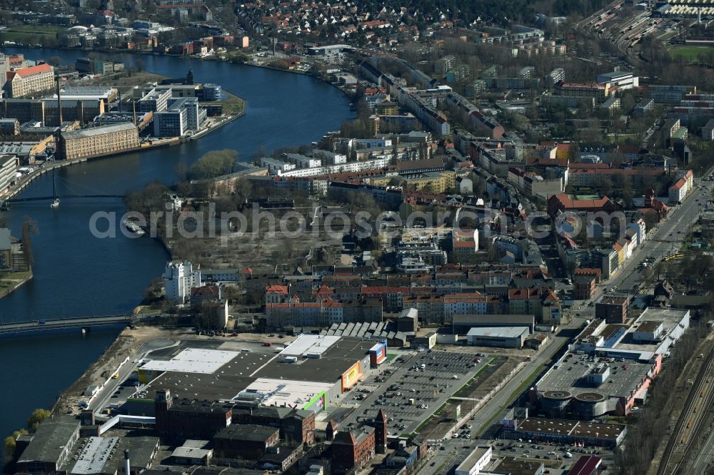 Aerial image Berlin - Building of the store - furniture market moemax - SCONTO and Decathlon Filiale on Schnellerstrasse im Stadtteil Schoeneweide in Berlin in Germany