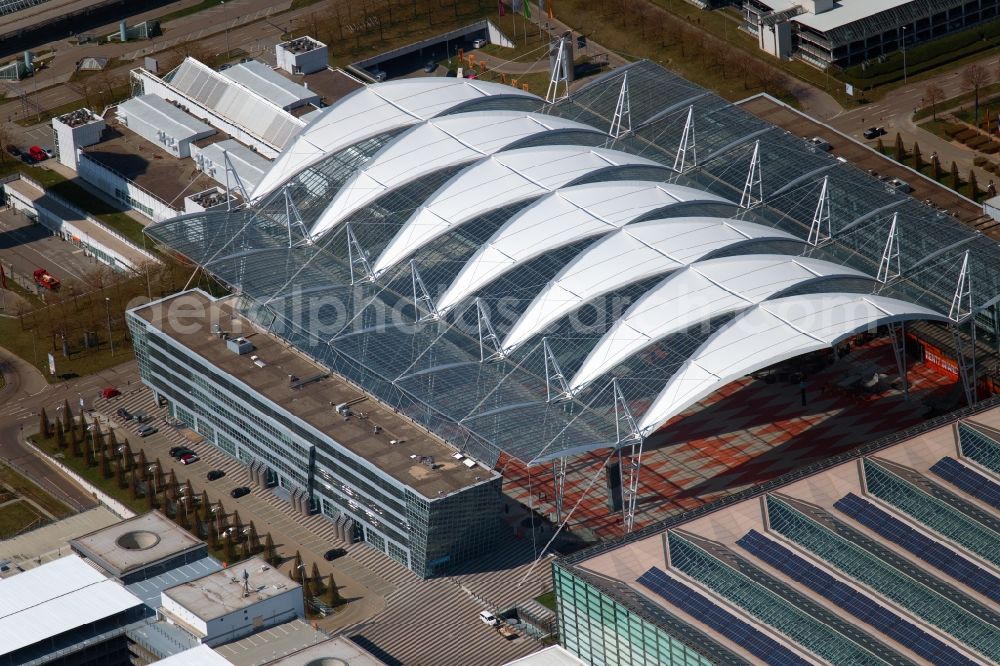 Aerial image Oberding - White membrane roof construction on the central terminal building Muenchen Airport Centers (MAC) and terminal on the grounds of Munich Airport in Oberding in the state Bavaria, Germany