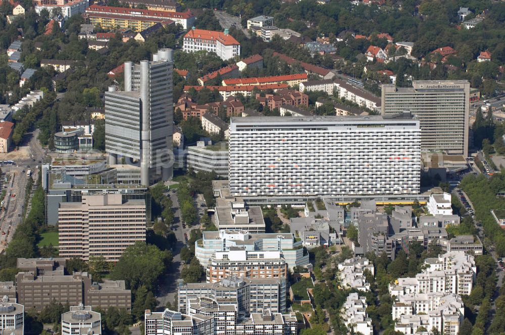 Aerial image München - Man kann die an der Arabellastraße gelegene HypoVereinsbank und das Arabella Sheraldon im Vordergrund erkennen. Adresse: Arabella Sheraton Hotel, Arabellastrasse 6, 81925 München, Tel.: (89) 92320 Adresse: Hypo Vereinsbank, Richard- Strauß- Straße 71, 81925 München