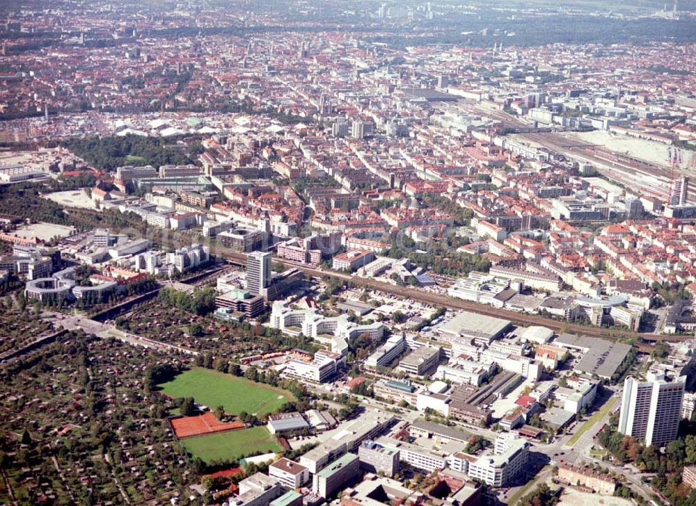 Aerial image München - 30.09.2002 80686 München Westendstraße 193/195