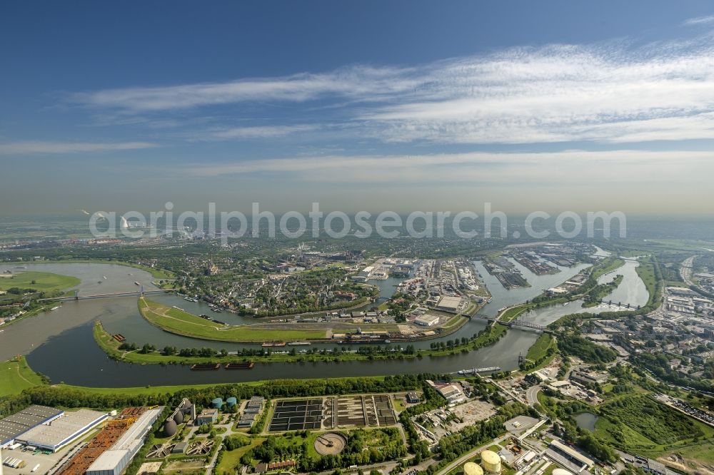 Aerial photograph Duisburg - Mouth of the Ruhr and Rhine, with industrial plants in the Kasslerfeld and the Mercator Island of previous forwarding Island Duisburg North Rhine-Westphalia