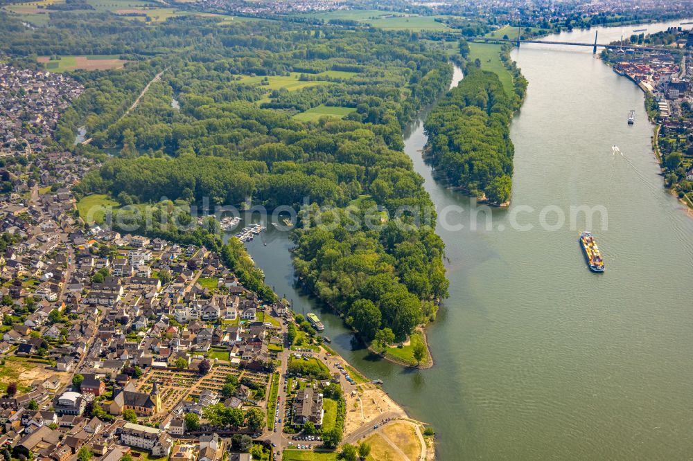 Aerial image Niederkassel - Mouth of the Sieg into the Rhine at low water in Niederkassel in the state North Rhine-Westphalia, Germany