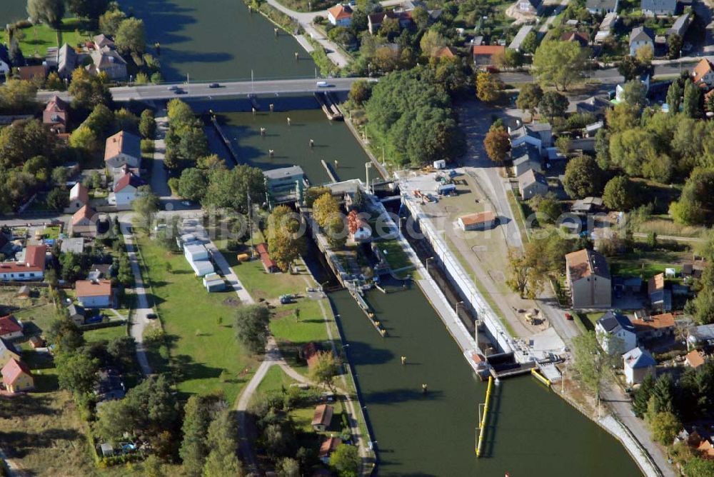 Wernsdorf from above - Blick auf die modernisierte Wernsdorfer Schleuse. Die Schleuse ist eine von 4 Schleusen des Oder-Spree-Kanals. Bauherr: Wasser- und Schifffahrtsamt Berlin, Mehringdamm 129, 10965 Berlin, Tel. 030 / 69532 - 0, Fax: 030 / 69532 - 201, e-mail-Adresse: poststelle@wsa-b.wsv.de, Achim Walder-Adresse: