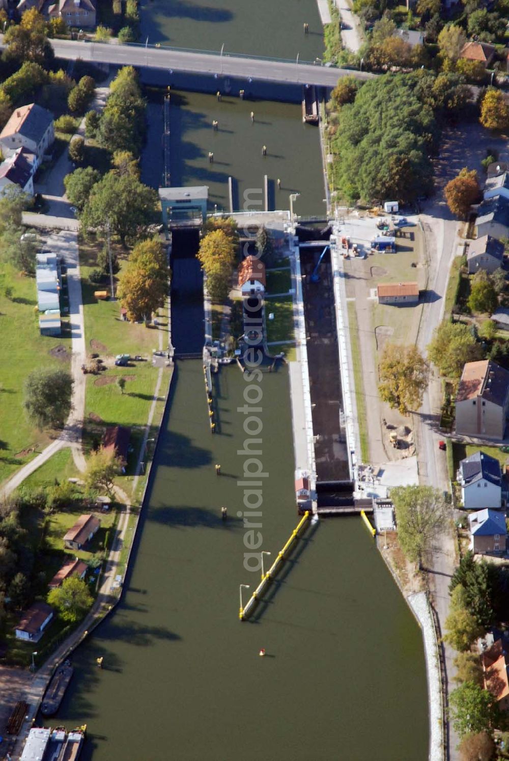 Aerial photograph Wernsdorf - Blick auf die modernisierte Wernsdorfer Schleuse. Die Schleuse ist eine von 4 Schleusen des Oder-Spree-Kanals. Bauherr: Wasser- und Schifffahrtsamt Berlin, Mehringdamm 129, 10965 Berlin, Tel. 030 / 69532 - 0, Fax: 030 / 69532 - 201, e-mail-Adresse: poststelle@wsa-b.wsv.de, Achim Walder-Adresse: