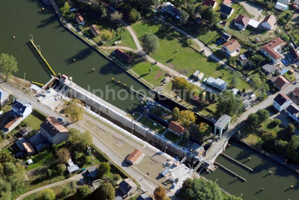 Wernsdorf from above - Blick auf die modernisierte Wernsdorfer Schleuse. Die Schleuse ist eine von 4 Schleusen des Oder-Spree-Kanals. Bauherr: Wasser- und Schifffahrtsamt Berlin, Mehringdamm 129, 10965 Berlin, Tel. 030 / 69532 - 0, Fax: 030 / 69532 - 201, e-mail-Adresse: poststelle@wsa-b.wsv.de, Achim Walder-Adresse: