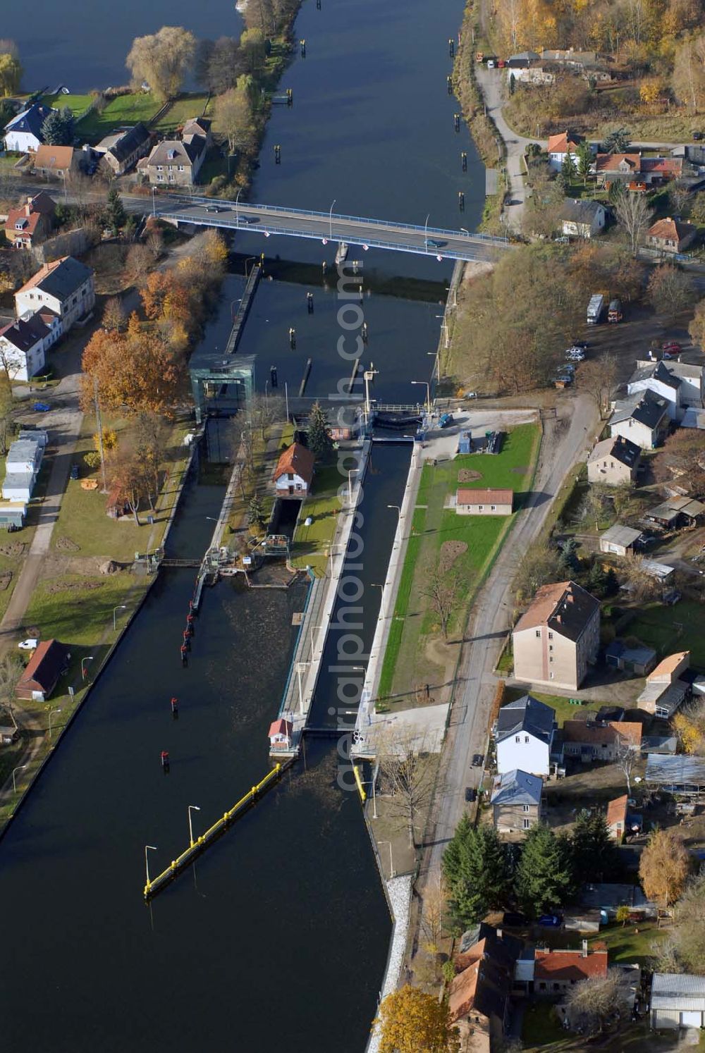 Aerial photograph Wernsdorf - Blick auf die modernisierte Wernsdorfer Schleuse. Die Schleuse ist eine von 4 Schleusen des Oder-Spree-Kanals. Bauherr: Wasser- und Schifffahrtsamt Berlin, Mehringdamm 129, 10965 Berlin, Tel. 030 / 69532 - 0, Fax: 030 / 69532 - 201, e-mail-Adresse: poststelle@wsa-b.wsv.de,