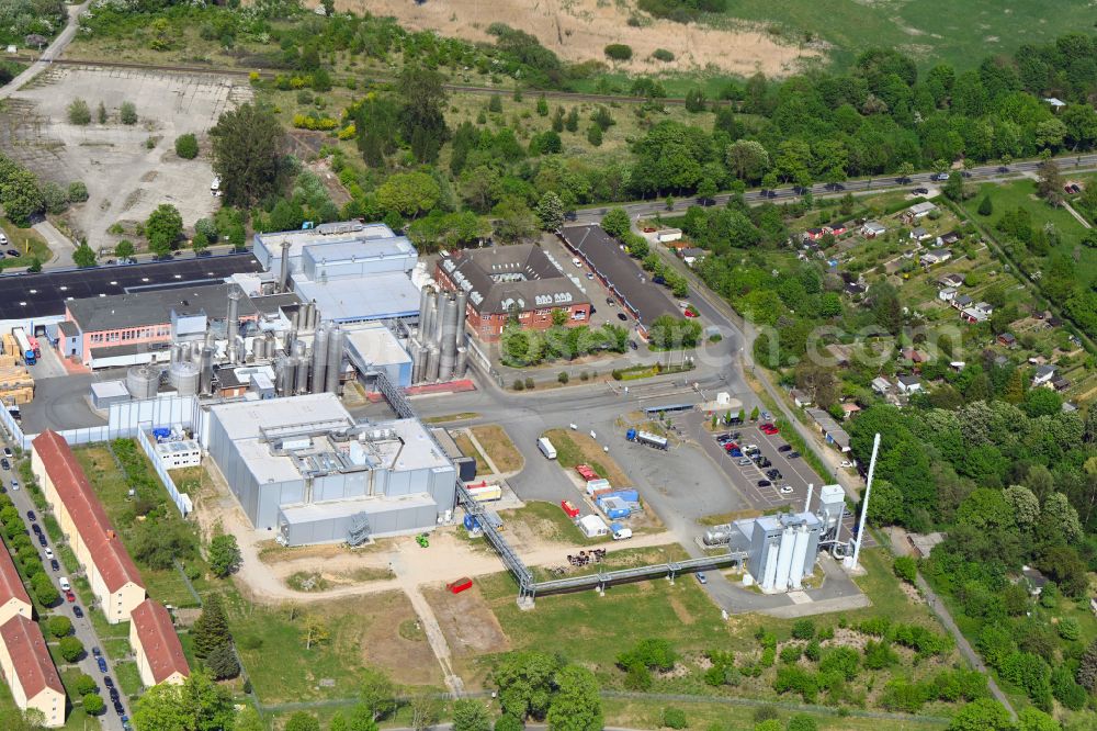 Hansestadt Wismar from the bird's eye view: Elevated tanks and technical systems on the buildings on the dairy factory premises on street Molkereistrasse in Hansestadt Wismar in the state Mecklenburg - Western Pomerania, Germany