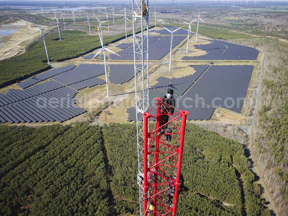 Aerial photograph Schipkau - Construction site for the new building eines Windmessturmes in Energiepark in Schipkau in the state Brandenburg, Germany