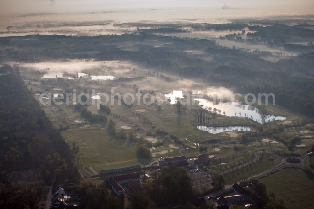 Aerial photograph Essingen - Grounds of the Golf course at Golfanlage Landgut Dreihof in Essingen in the state Rhineland-Palatinate