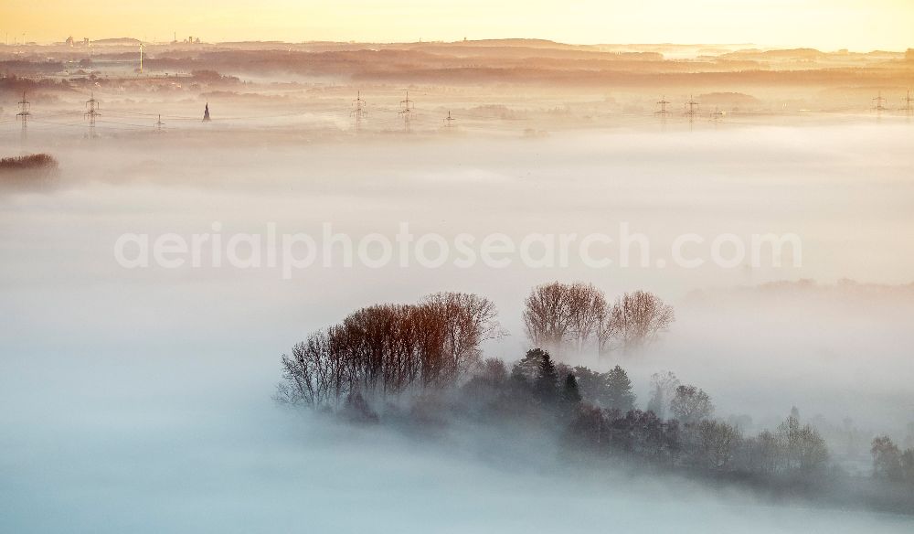 Hamm from above - Landscape of Morning mist over the lip and the meadows of the Lippeauen at sunrise on the outskirts of Hamm, North Rhine-Westphalia