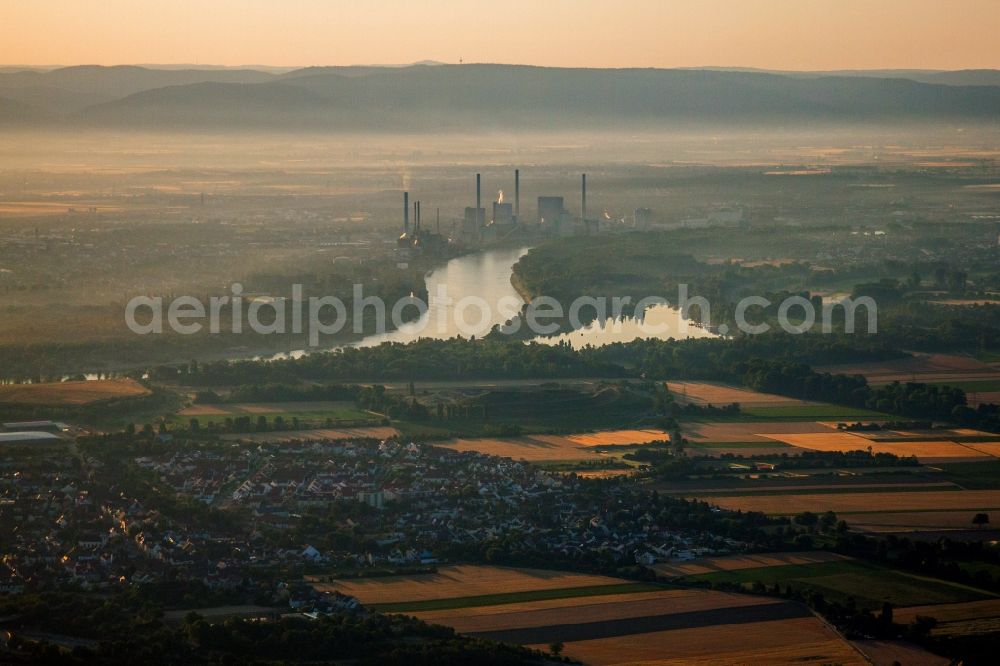 Mannheim from above - Morning mist view of Power plants and exhaust towers of thermal power station Grosskraftwerk Mannheim in Mannheim in the state Baden-Wuerttemberg