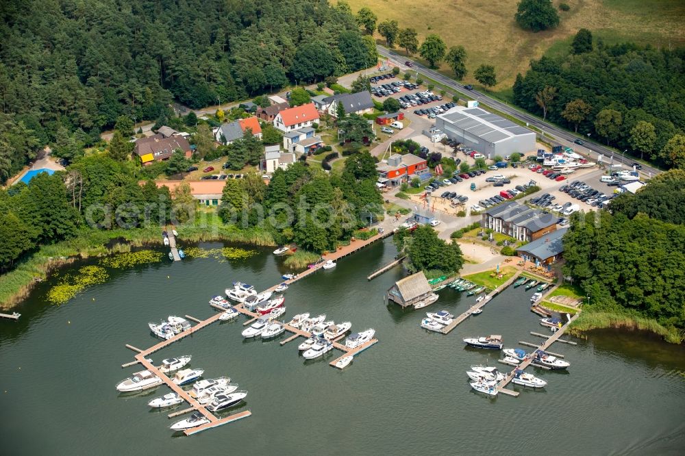 Waren (Müritz) from above - Motorboat marina with docks and moorings on the shore area of the Reeckchannel in Waren (Mueritz) in the state Mecklenburg - Western Pomerania