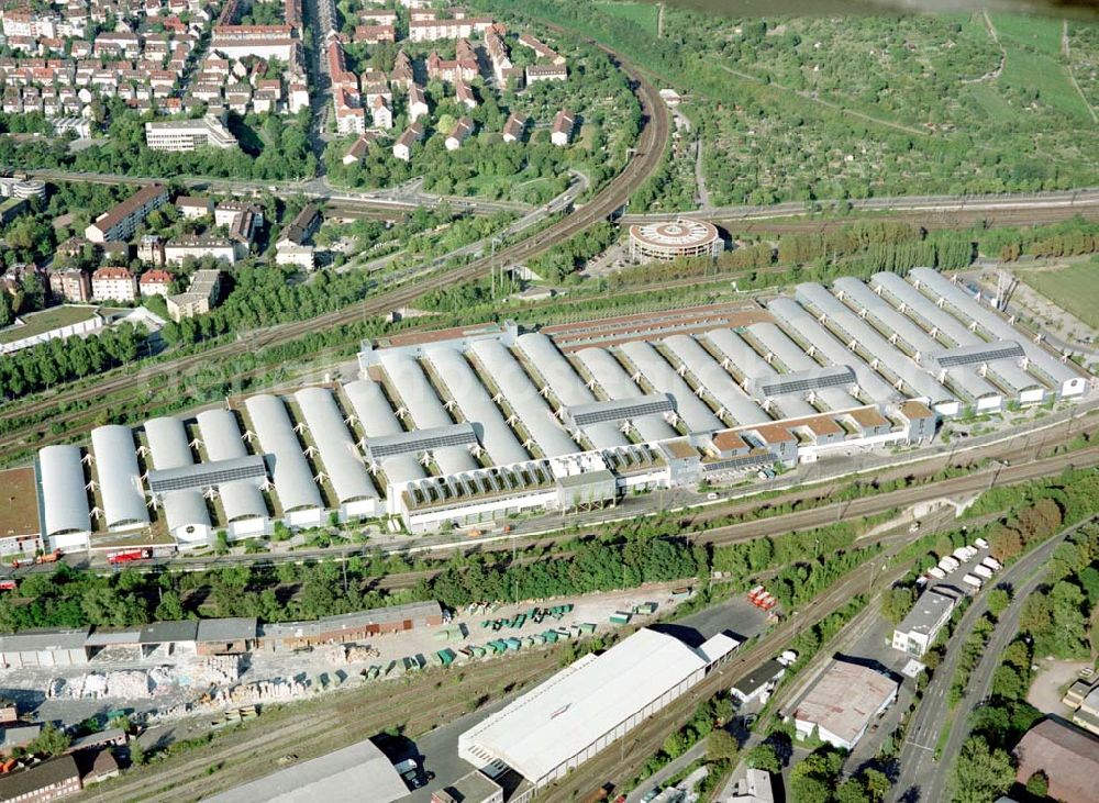 Aerial photograph Stuttgart - Motorenwerk der DAIMLER CHRYSLER AG am Neckar Stadion in 70546 Stuttgart.