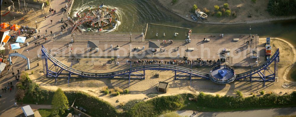 Bottrop from the bird's eye view: Blick auf das Gelände des Movie Park in Kirchhellen, einem der größten Freizeitparks Deutschlands. View of the ground of the Movie Park Germany, one of the biggest funparks in Germany.