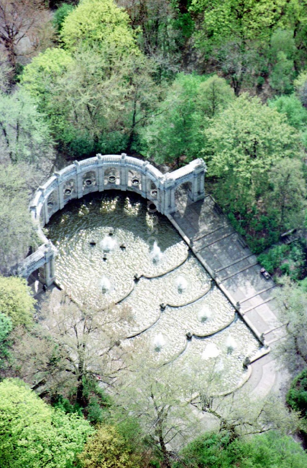 Aerial image Berlin-Friedrichshain - Märchenbrunnen am Volkspark Friedrichshain.