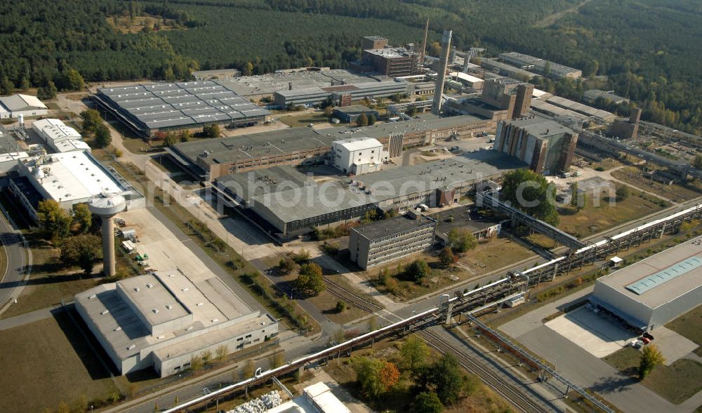 Premnitz from the bird's eye view: Blick auf das Fabrikgelände der Märkischen Faser GmbH . Die Fabrik ist Teil des Industriepark Premnitz. Kontakt: Märkische Faser GmbH, Grisutenstrasse, 14727 Premnitz, Tel. +49(0)3386 243-155, Fax +49(0)3386 243-602, marketing@maerkische-faser.com