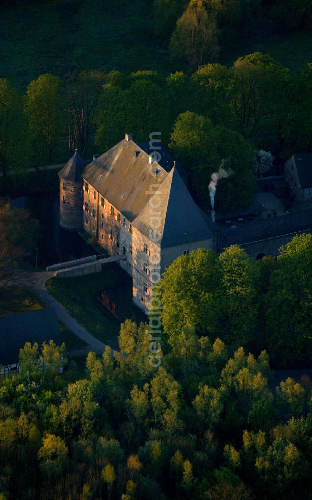 Aerial image Bochum - Blick auf das Museum Haus Kemnade.