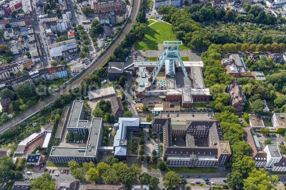 Aerial image Bochum - Museum building ensemble Deutsches Bergbau-Museum in the district Innenstadt in Bochum at Ruhrgebiet in the state North Rhine-Westphalia, Germany