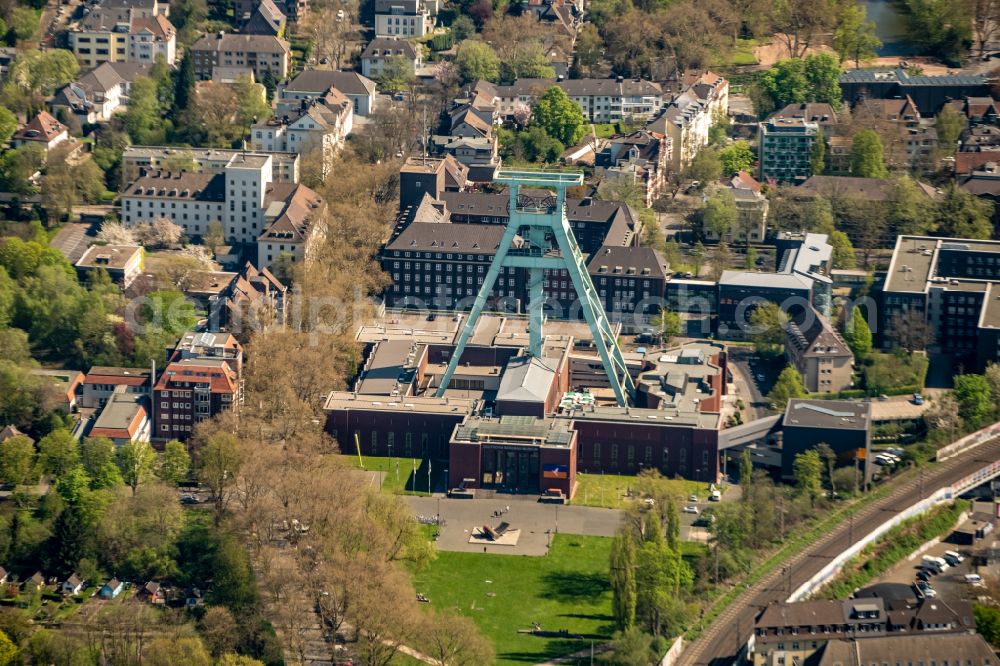 Bochum from the bird's eye view: Museum building ensemble Deutsches Bergbau-Museum in the district Innenstadt in Bochum at Ruhrgebiet in the state North Rhine-Westphalia, Germany