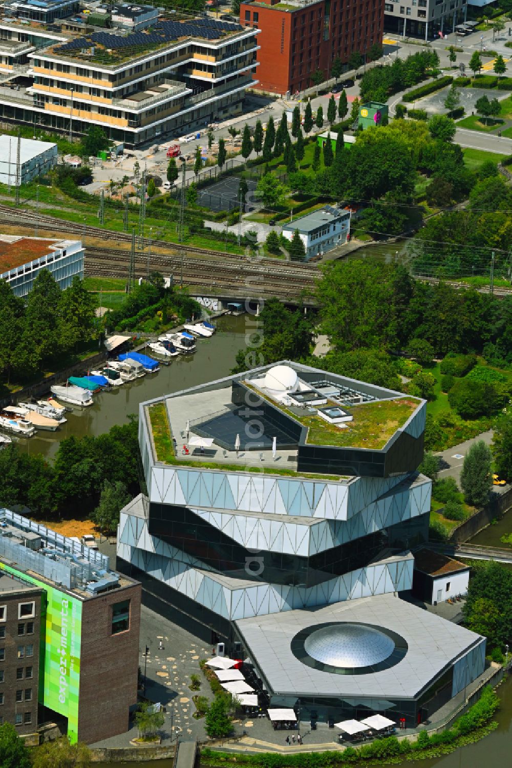 Aerial image Heilbronn - Museum and exhibition building ensemble and science center experimenta at Experimenta-Platz - Kranenstrasse in Heilbronn in the federal state of Baden-Wuerttemberg, Germany