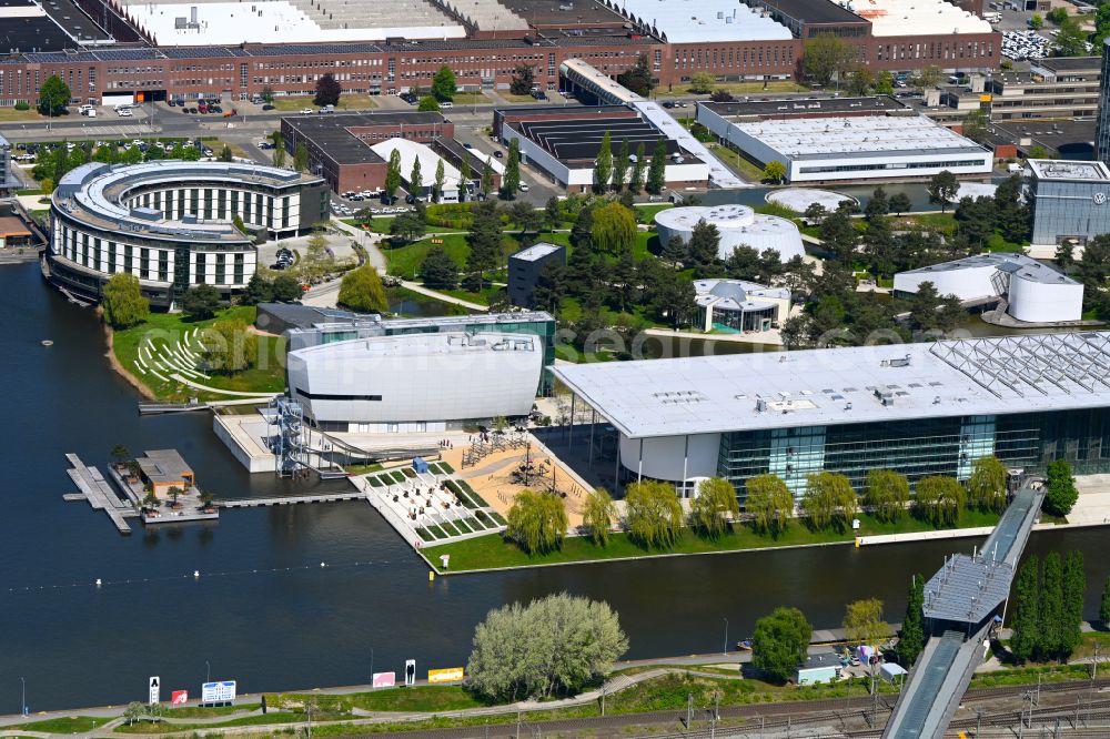 Aerial photograph Wolfsburg - Museum building ensemble VW ZeitHaus Museum on street Stadtbruecke in Wolfsburg in the state Lower Saxony, Germany