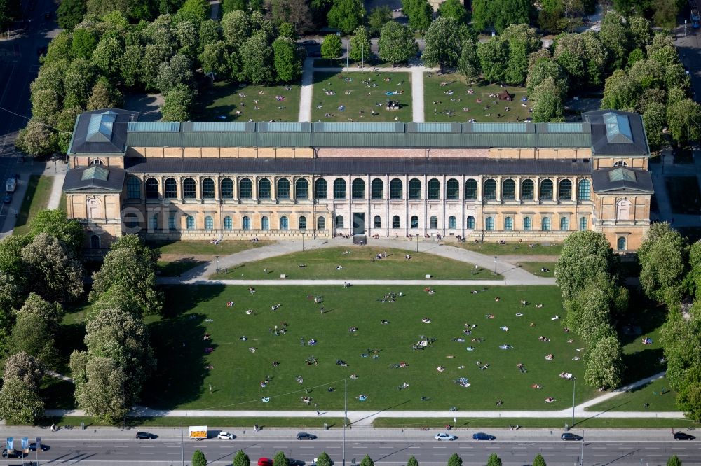 Aerial image München - Museum building ensemble Alte Pinakothek on Barer Strasse in the district Maxvorstadt in Munich in the state Bavaria, Germany