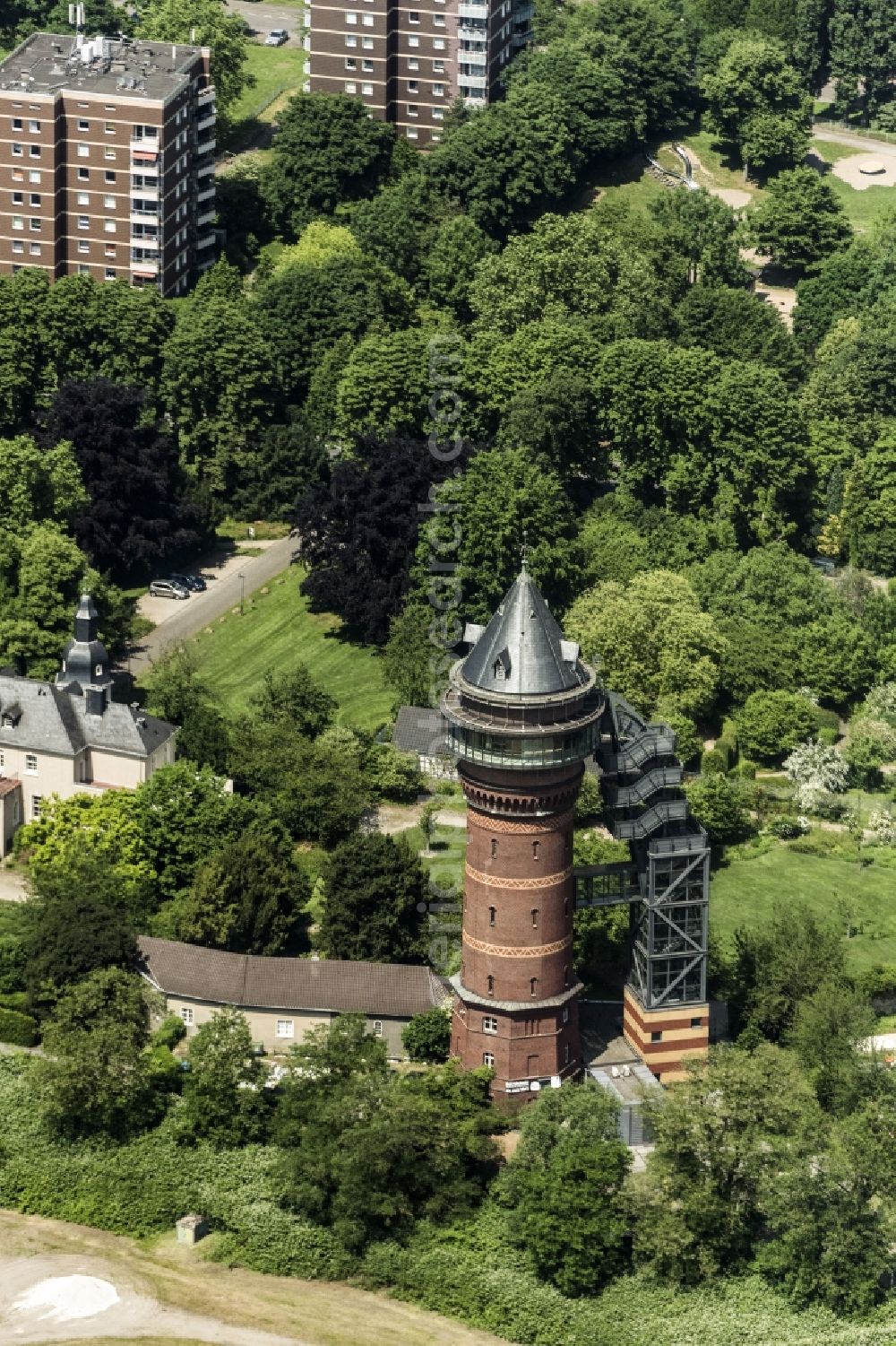 Mülheim an der Ruhr from the bird's eye view: Museum building ensemble Aquarius Wassermuseum in Muelheim on the Ruhr in the state North Rhine-Westphalia, Germany