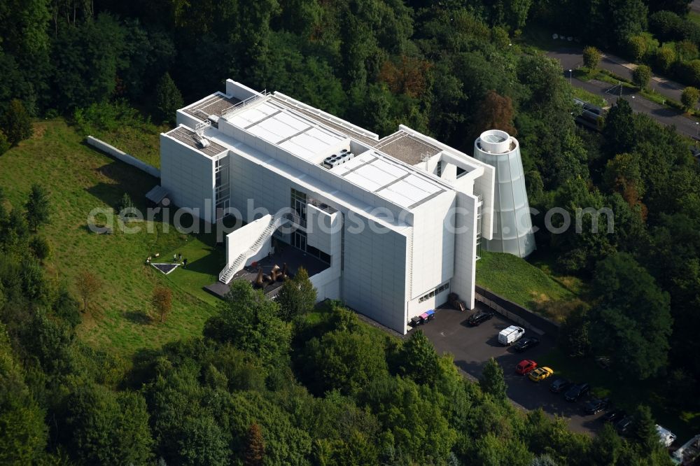 Remagen from above - Museum building ensemble Arp Museum Bahnhof Rolandseck in Remagen in the state Rhineland-Palatinate, Germany