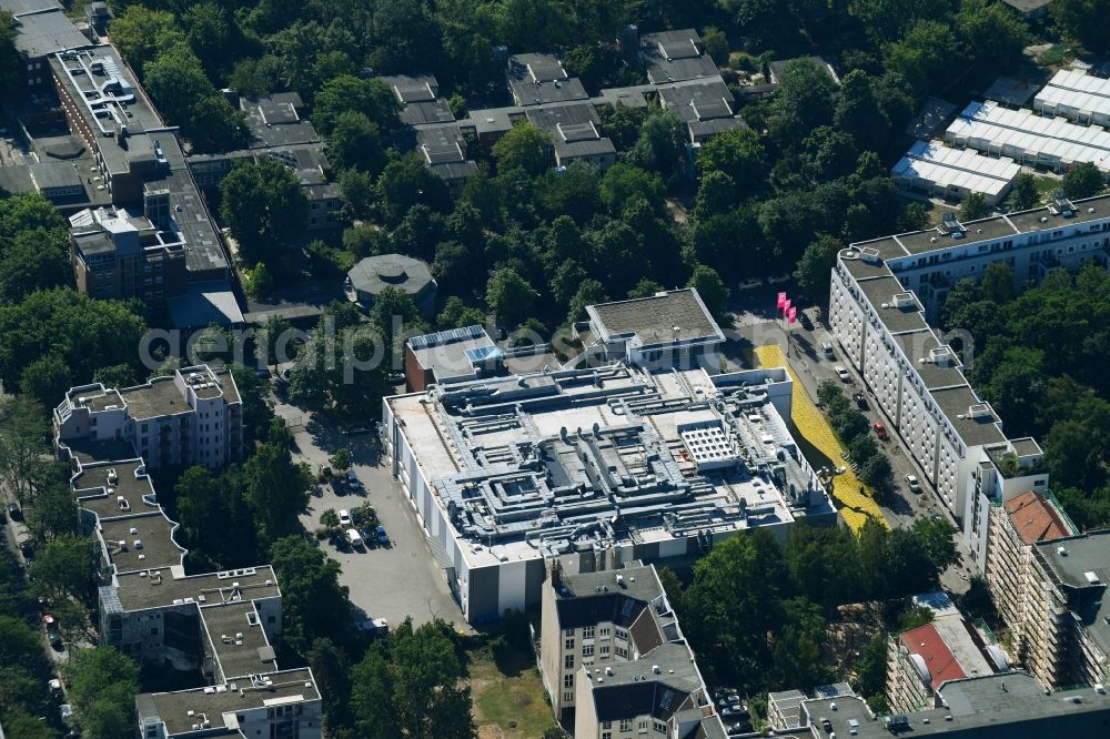 Berlin from the bird's eye view: Museum building ensemble Berlinische Galerie in the district Kreuzberg in Berlin, Germany