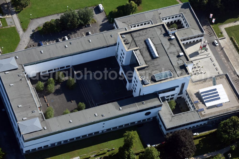 Aerial photograph Dresden - Museum building ensemble Deutsches Hygiene-Museum in the street Lingnerplatz in Dresden in the state Saxony