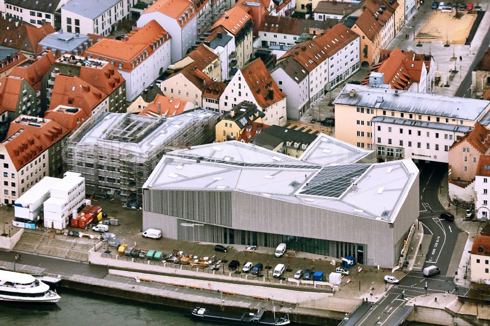 Aerial photograph Regensburg - Museum building ensemble Haus of Bayerischen Geschichte on Donaumarkt in Regensburg in the state Bavaria, Germany