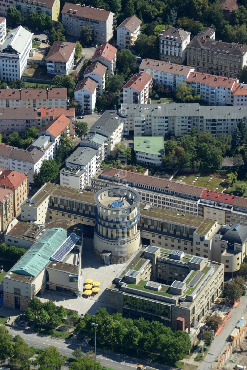 Aerial image Stuttgart - Museum building ensemble Haus der Geschichte Baden-Wuerttemberg on Konrad-Adenauer-Strasse in Stuttgart in the state Baden-Wuerttemberg