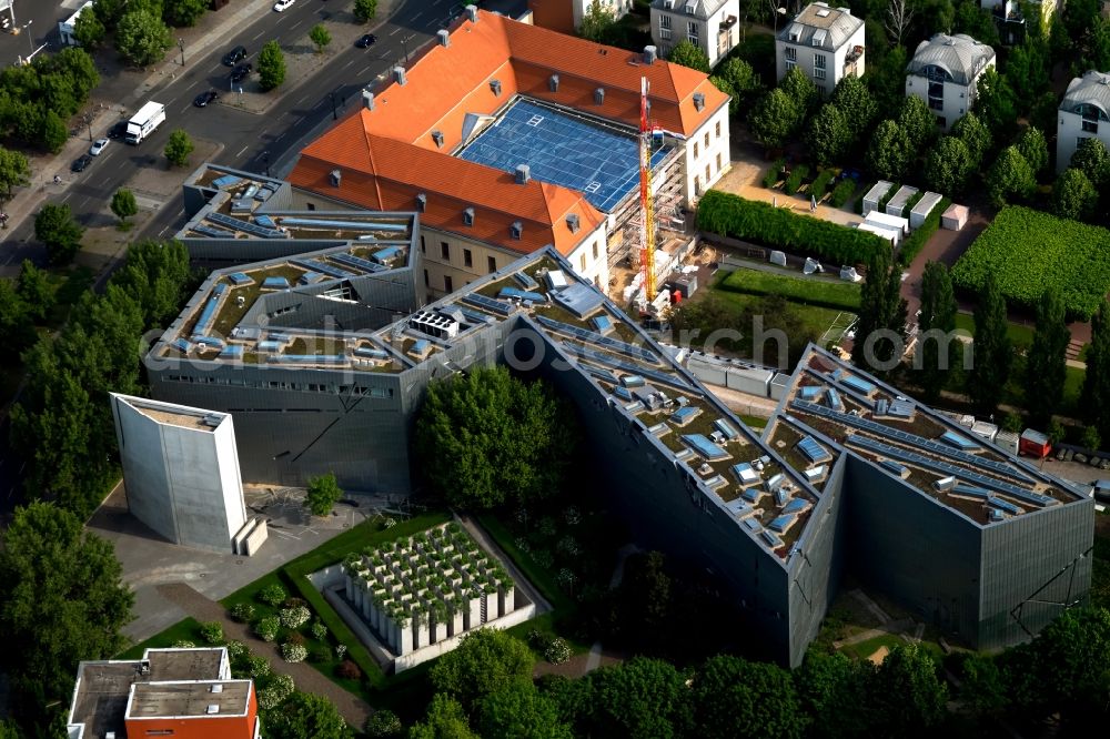 Berlin from above - Museum building ensemble Juedisches Museum on Lindenstrasse in Berlin in Germany