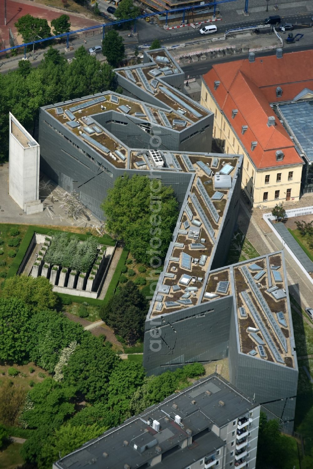 Berlin from above - Museum building ensemble Juedisches Museum on Lindenstrasse in Berlin in Germany