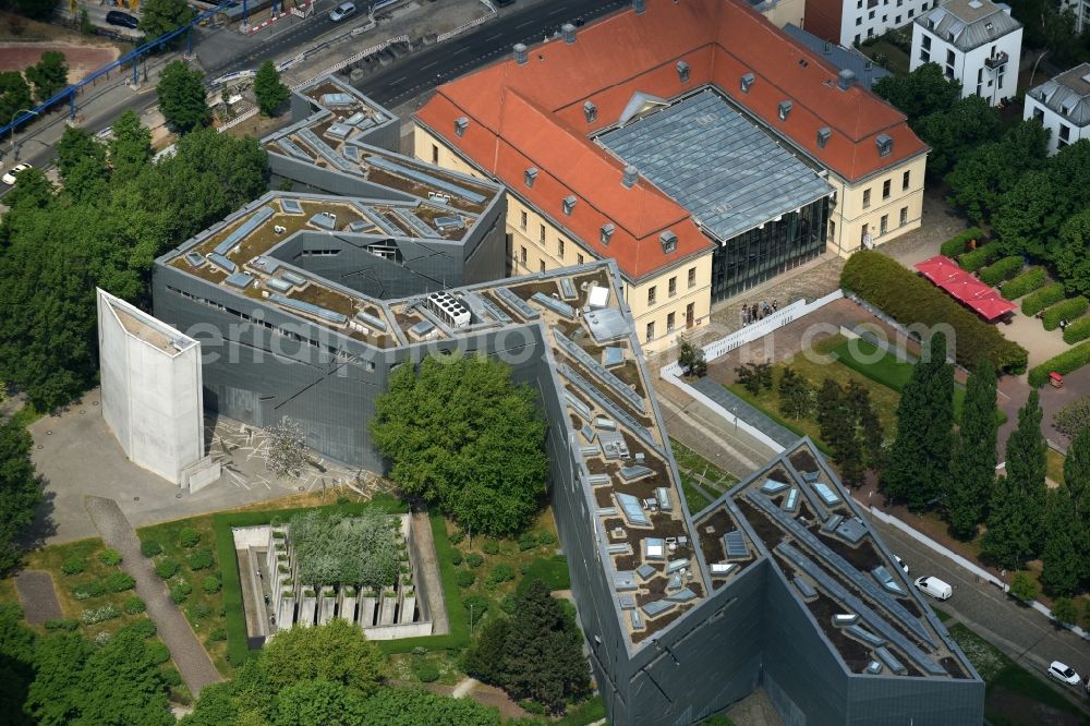 Aerial image Berlin - Museum building ensemble Juedisches Museum on Lindenstrasse in Berlin in Germany