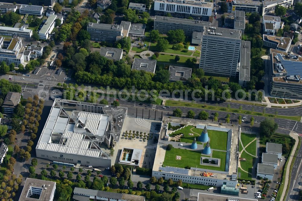 Aerial image Bonn - Museum and building ensemble of the Kunstmuseum Bonn and the Bundeskunsthalle at the Friedrich-Ebert-Allee in Bonn in the state of North Rhine-Westphalia, Germany