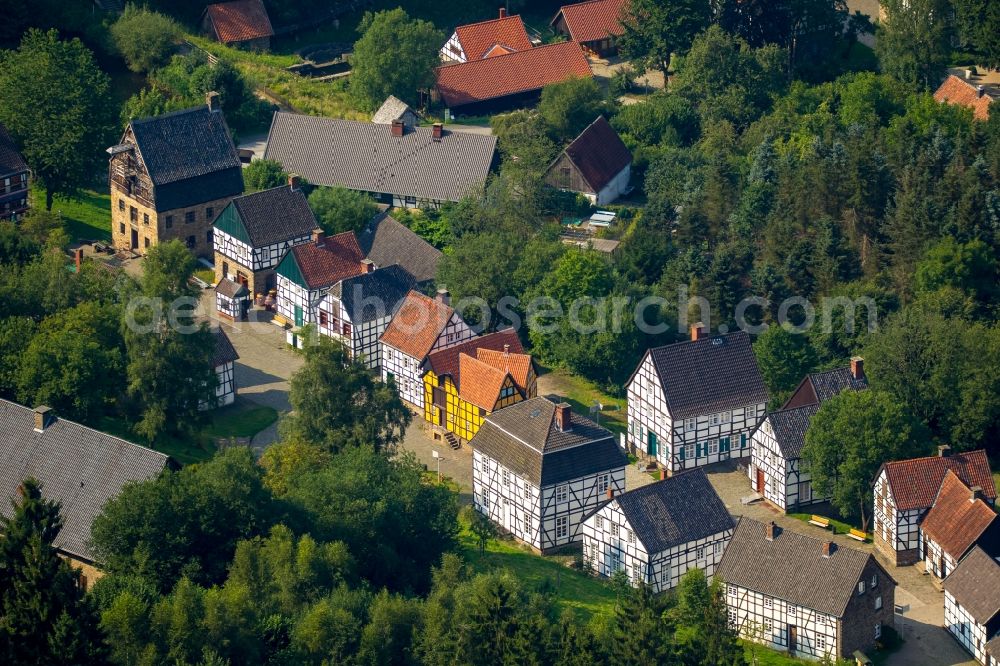 Aerial photograph Hagen - Museum building ensemble LWL Freilichtmuseum Hagen in Hagen in the state North Rhine-Westphalia. Shown are the Weissgerberei - Kuerschnerei, the Achatschleiferei and the Baeckerei - Kaffeeroesterei