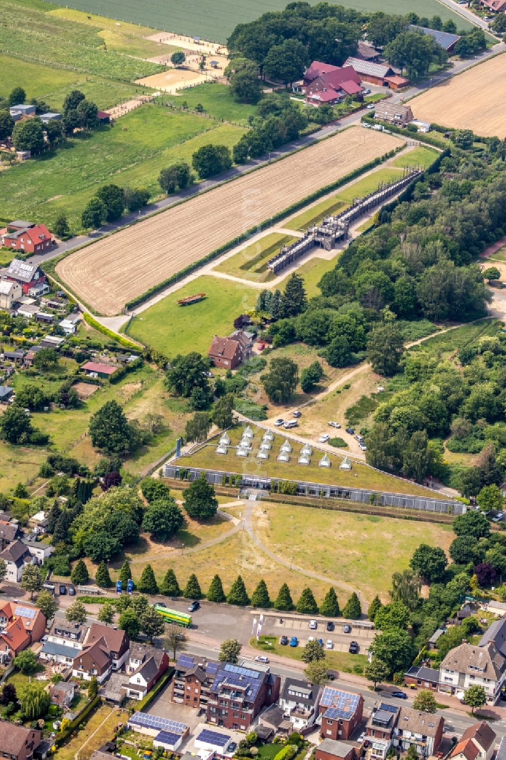 Aerial image Haltern am See - Museum building ensemble of LWL Roman Museum in Haltern am See in the state of North Rhine-Westphalia. Here the most important finds from all Roman camps along the lip are issued