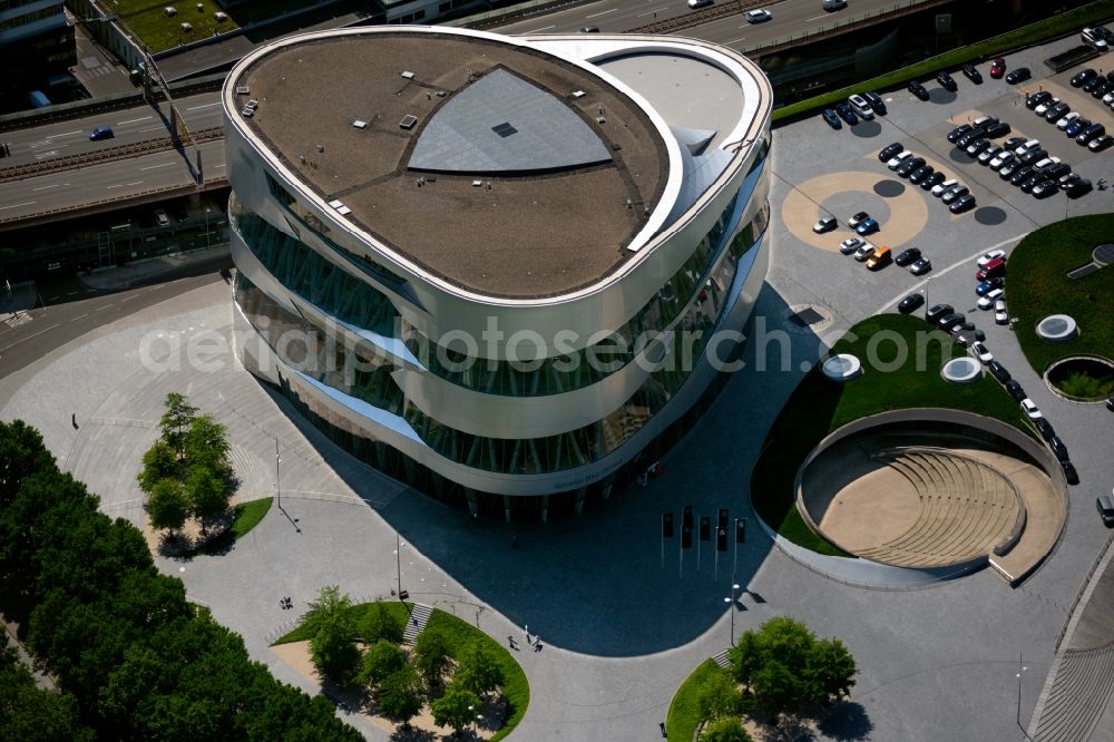 Aerial photograph Stuttgart - museum building ensemble Mercedes-Benz Museum on Mercedesstrasse in the district Untertuerkheim in Stuttgart in the state Baden-Wurttemberg, Germany