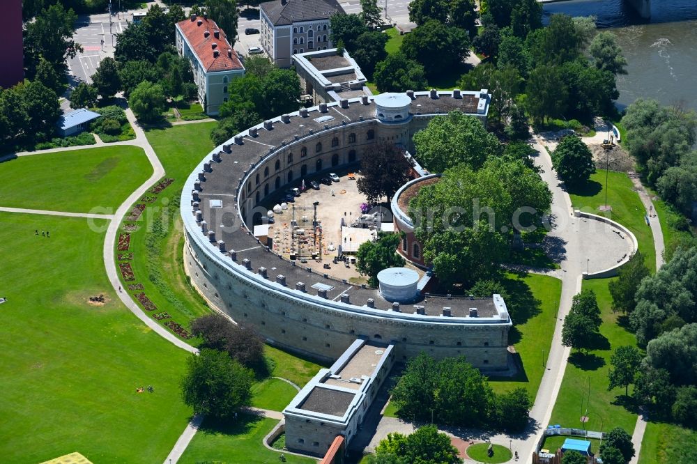 Aerial photograph Ingolstadt - Museum building ensemble of Museum des Ersten Weltkriegs (Bayerisches Armeemuseum) on Regimentstrasse in Ingolstadt in the state Bavaria, Germany