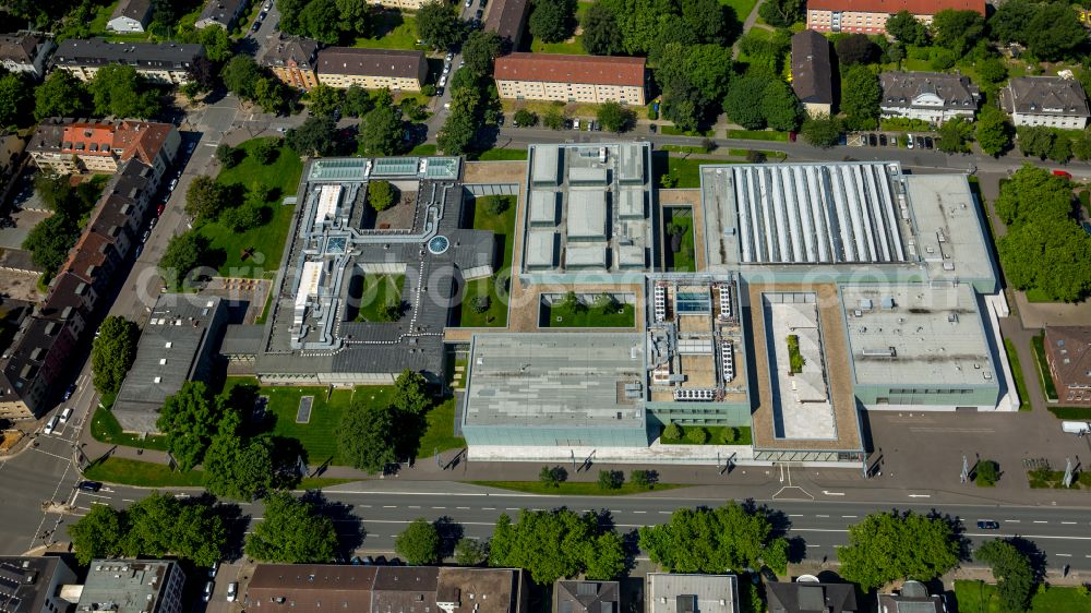 Essen from above - Museum building ensemble Museum Folkwang on street Goethestrasse - Bismarckstrasse in Essen in the state North Rhine-Westphalia