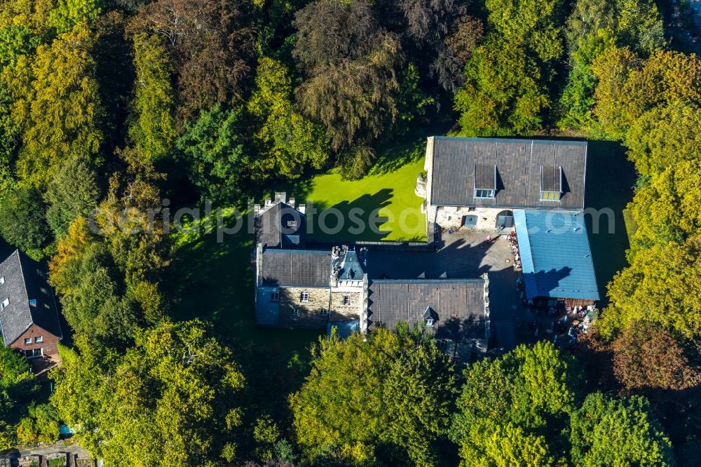 Aerial photograph Hagen - Museum building ensemble Museum Wasserschloss Werdringen in Hagen in the state North Rhine-Westphalia, Germany