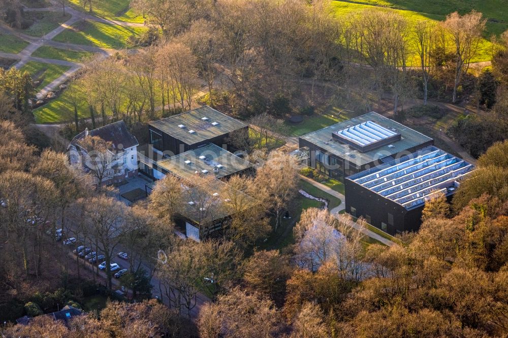 Aerial image Bottrop - Museum building ensemble of Museumsverein Josef Albers Museum Quadrat e.V. Im Stadtgarten in the district Stadtmitte in Bottrop in the state North Rhine-Westphalia, Germany