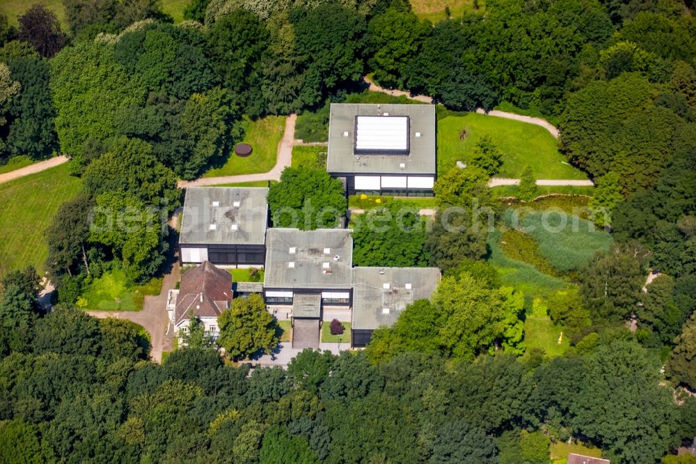 Bottrop from the bird's eye view: Museum building ensemble Museumszentrum Quadrat in Bottrop in the state North Rhine-Westphalia