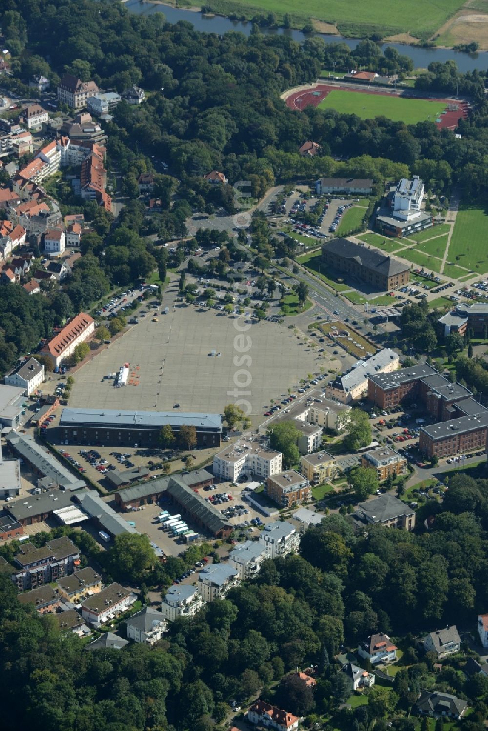 Aerial image Minden - Museum building ensemble of Preussen-Museum in Minden in the state of North Rhine-Westphalia. The compound is located on Simeonsplatz Square in former army barracks