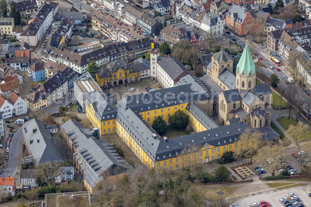 Aerial photograph Werden - Museum building ensemble Basilika Sankt Ludgerus in Werden at Ruhrgebiet in the state North Rhine-Westphalia, Germany