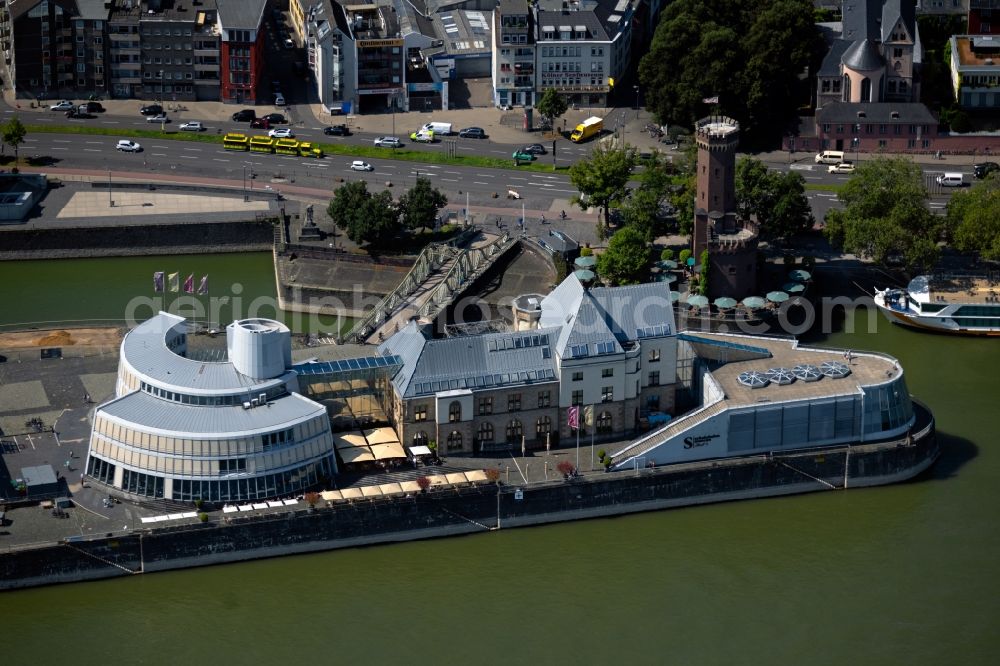 Köln from above - Museum building ensemble Schokoladenmuseum on Rheinpromenade auf of Rheinauhalbinsel in Rheinauhafen in the district Altstadt-Sued in Cologne in the state North Rhine-Westphalia, Germany