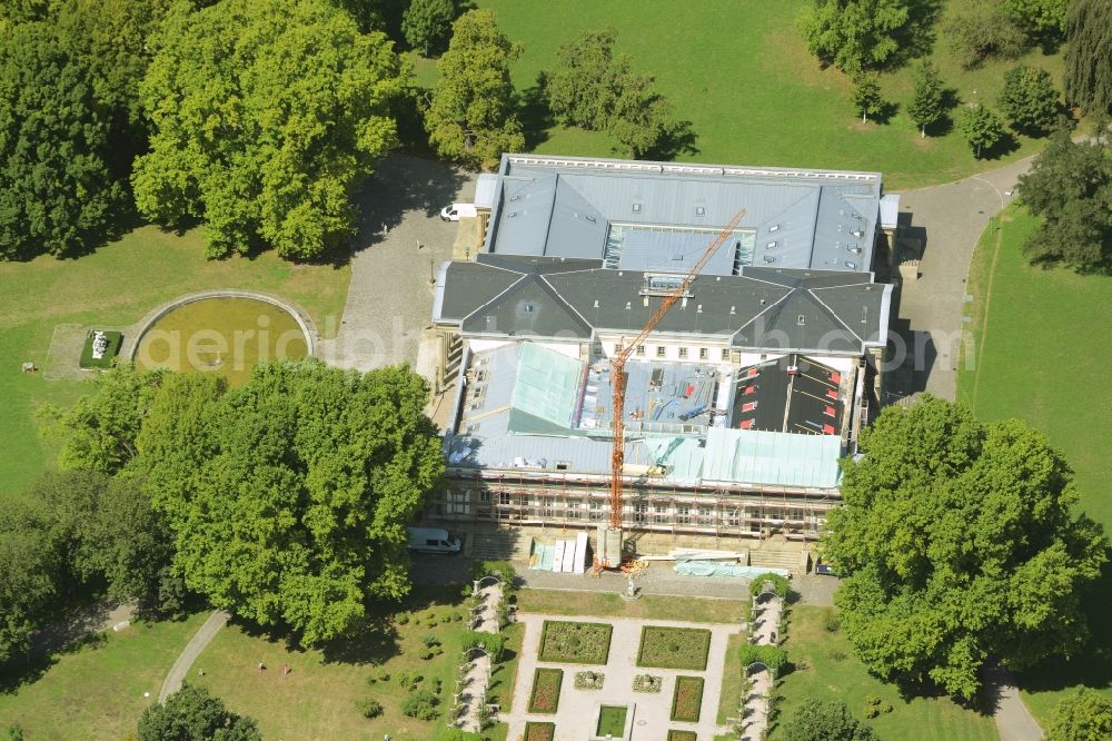 Stuttgart from the bird's eye view: Museum building ensemble Staatliches Museum fuer Naturkunde Rosensteinstrasse in Stuttgart in the state Baden-Wuerttemberg